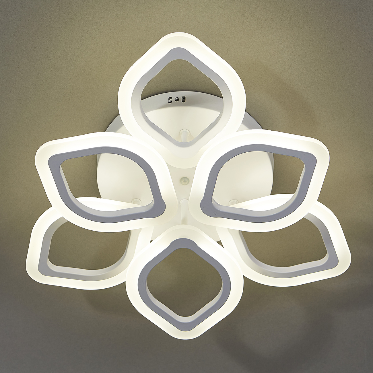 потолочная люстра escada ella 10212/6led white 56w