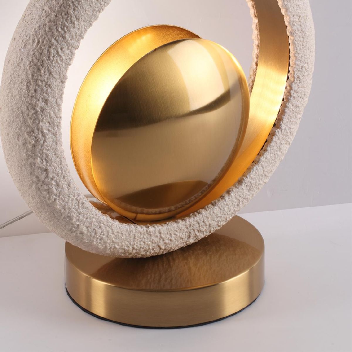 настольная лампа odeon light hightech saturn 5443/1t