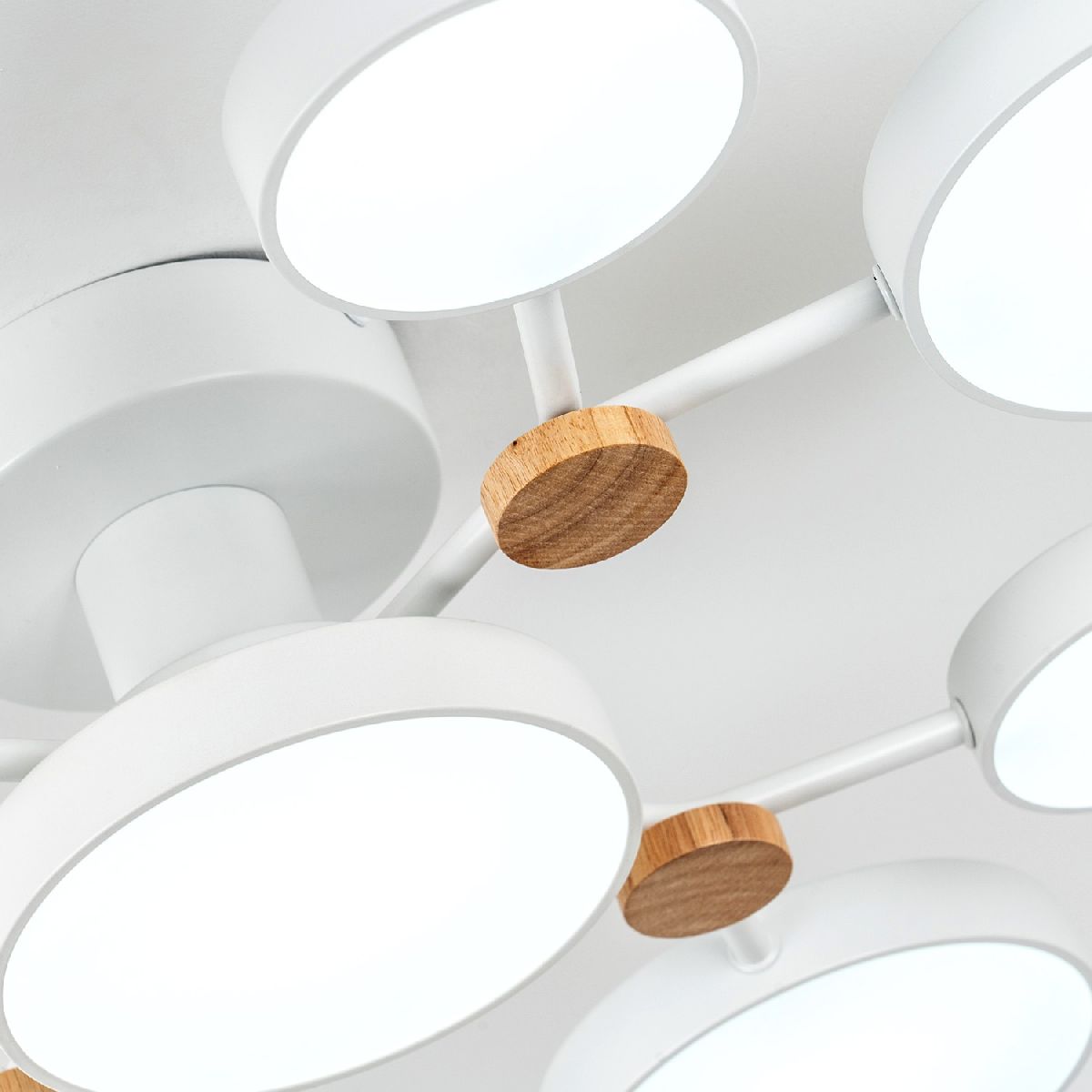 потолочная люстра led4u l3201-780 wt