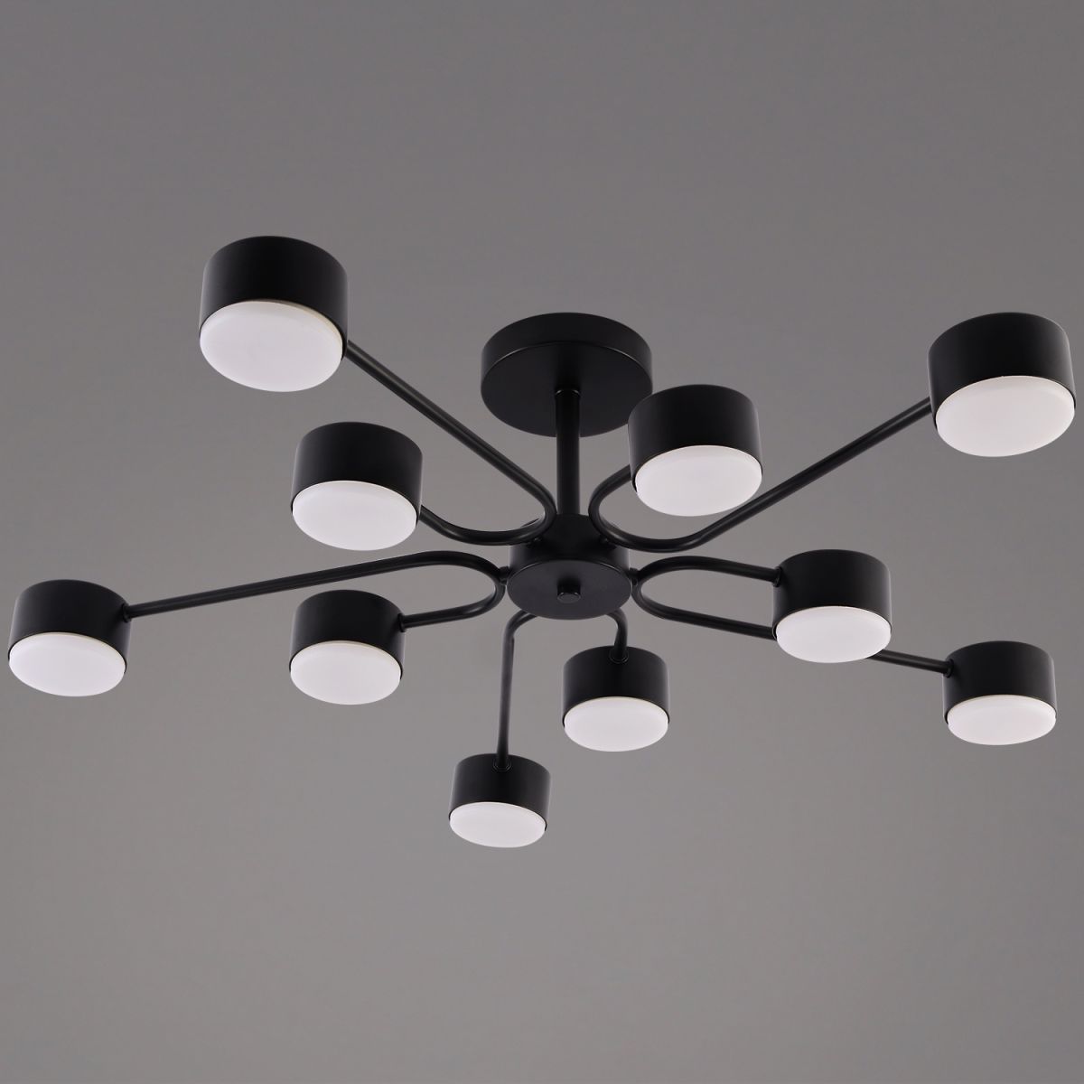 люстра на штанге reluce 03708-0.3-10 bk gx53