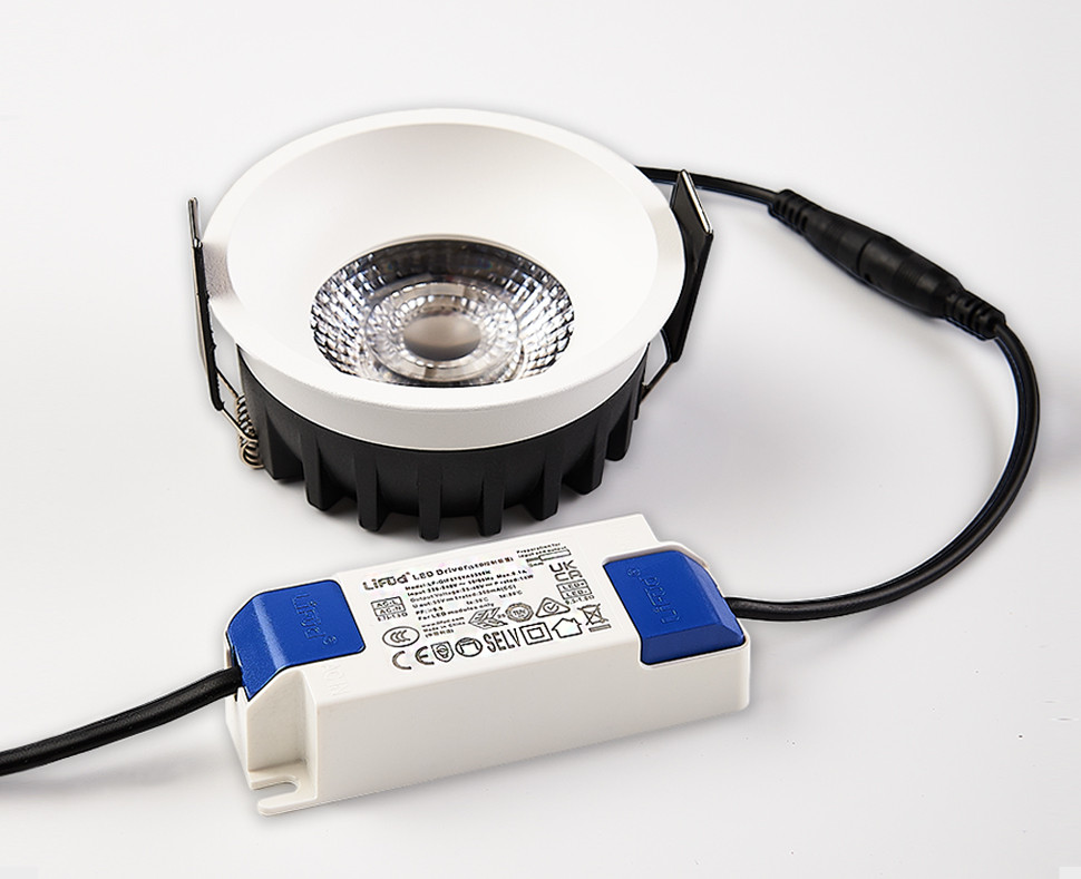 встраиваемый светильник italline it08-8042 white 3000k