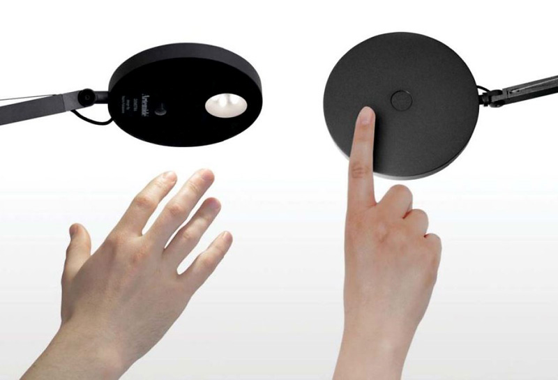 настольная лампа demetra move 3000k grey artemide