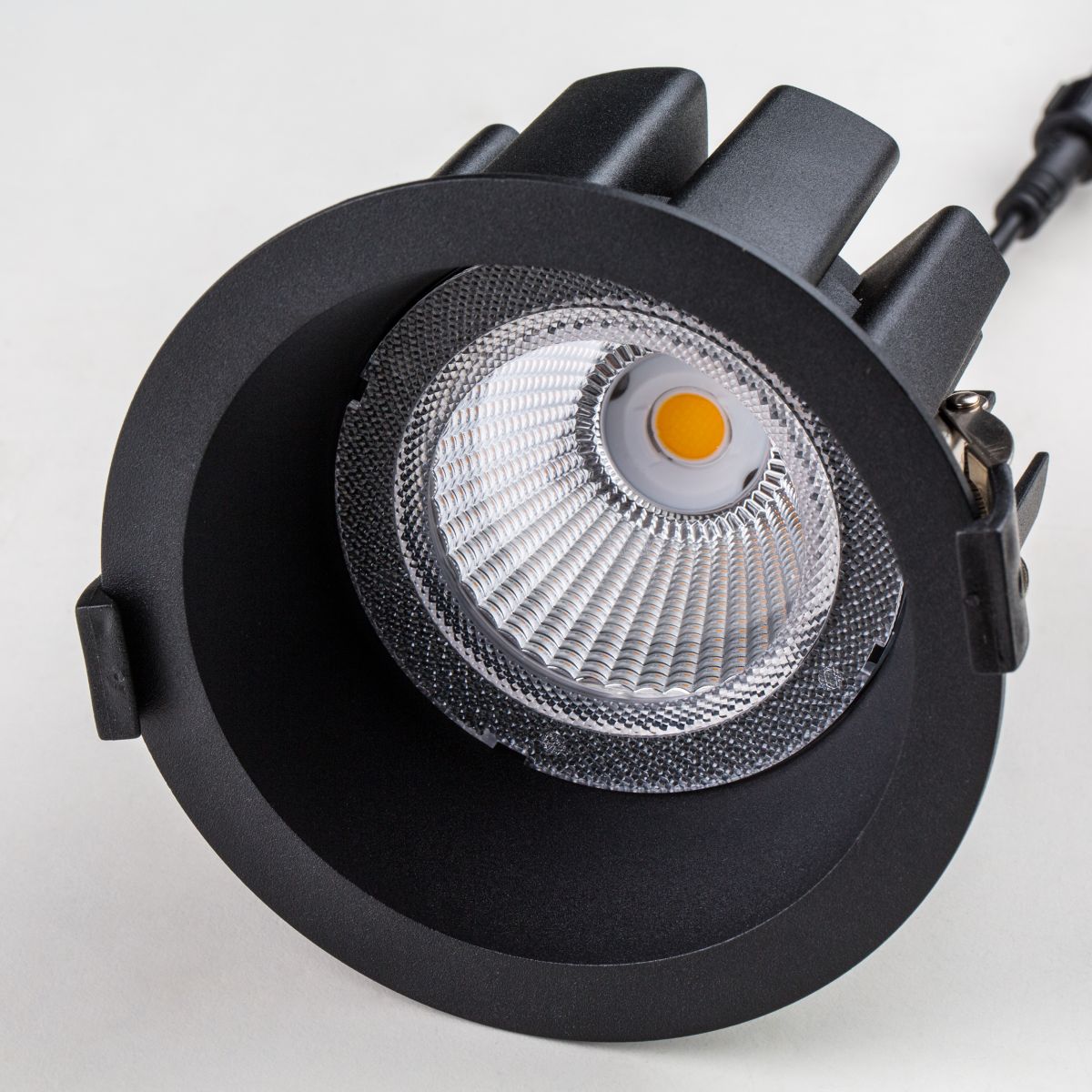 встраиваемый светильник lightstar ciclone 385137