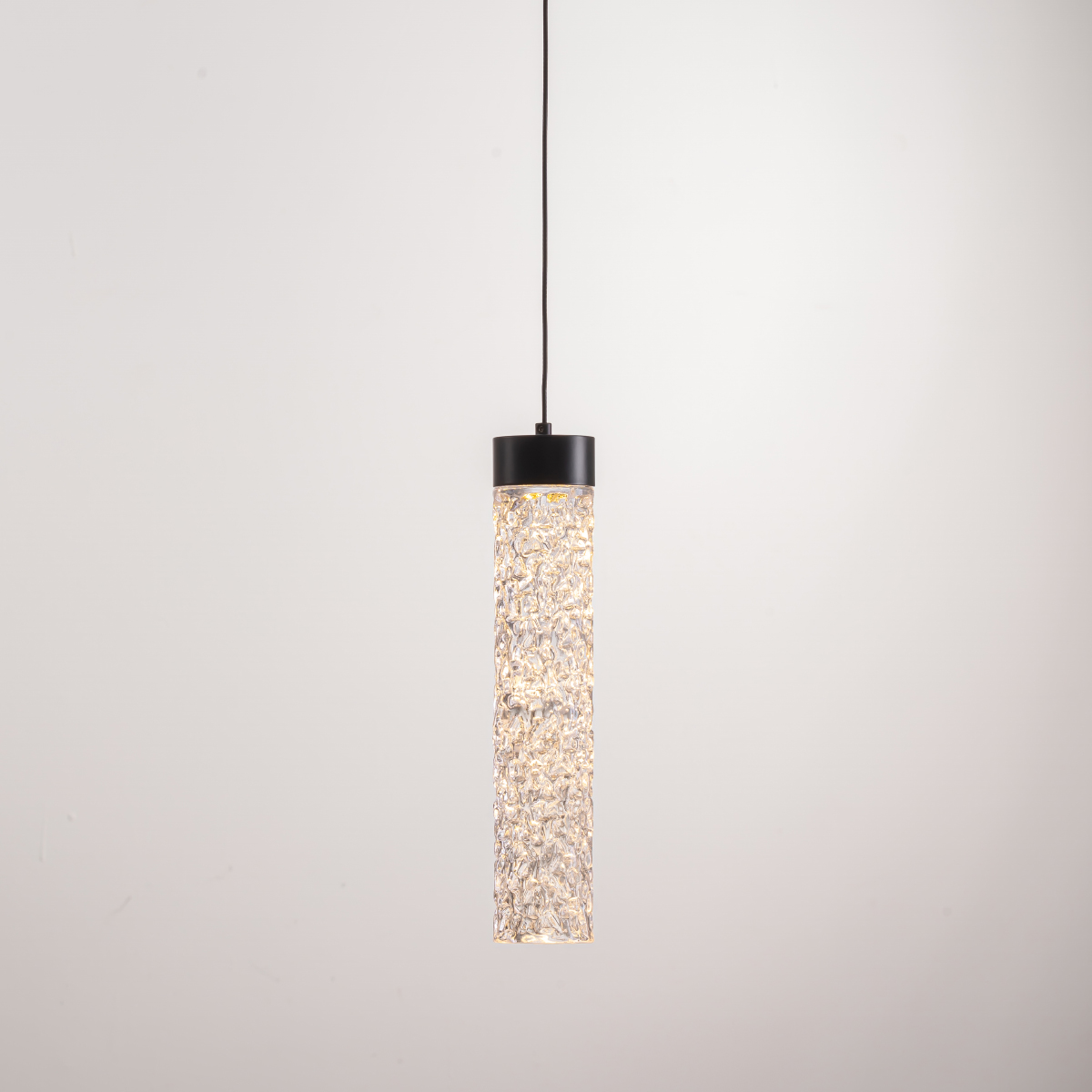 подвесной светильник delight collection md24030028-1a matt black/clear