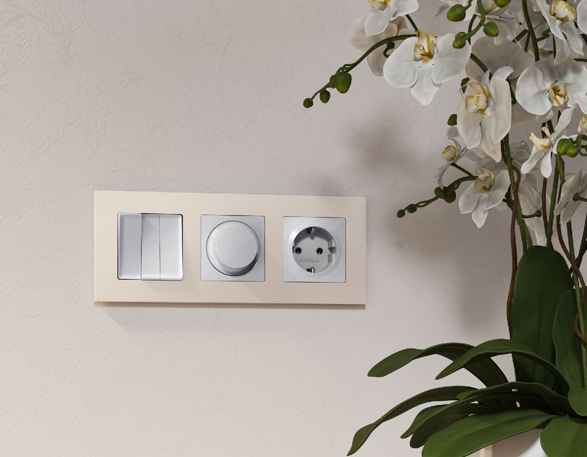 лицевая панель для выключателя трехклавишного ambrella volt alfa ap4050