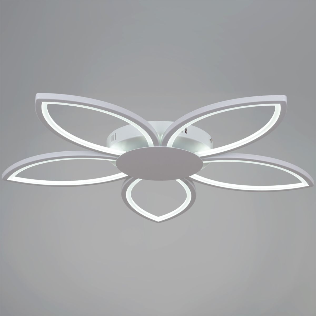 потолочная люстра reluce 09877-0.3-05 wh