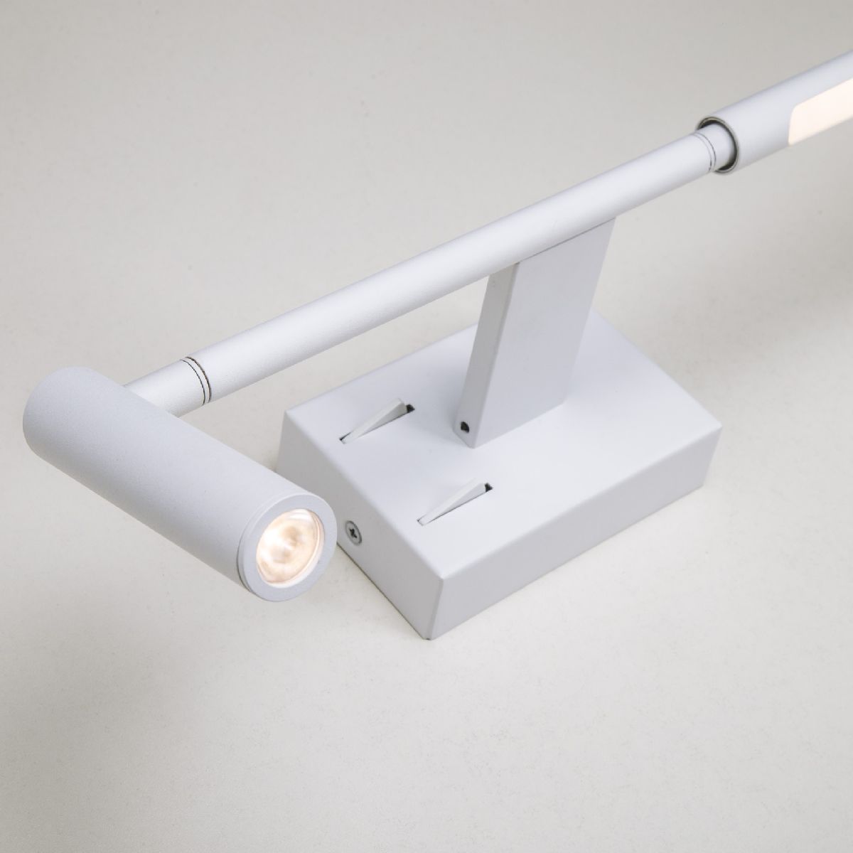 настенный светильник ledtrec lt7181 wh