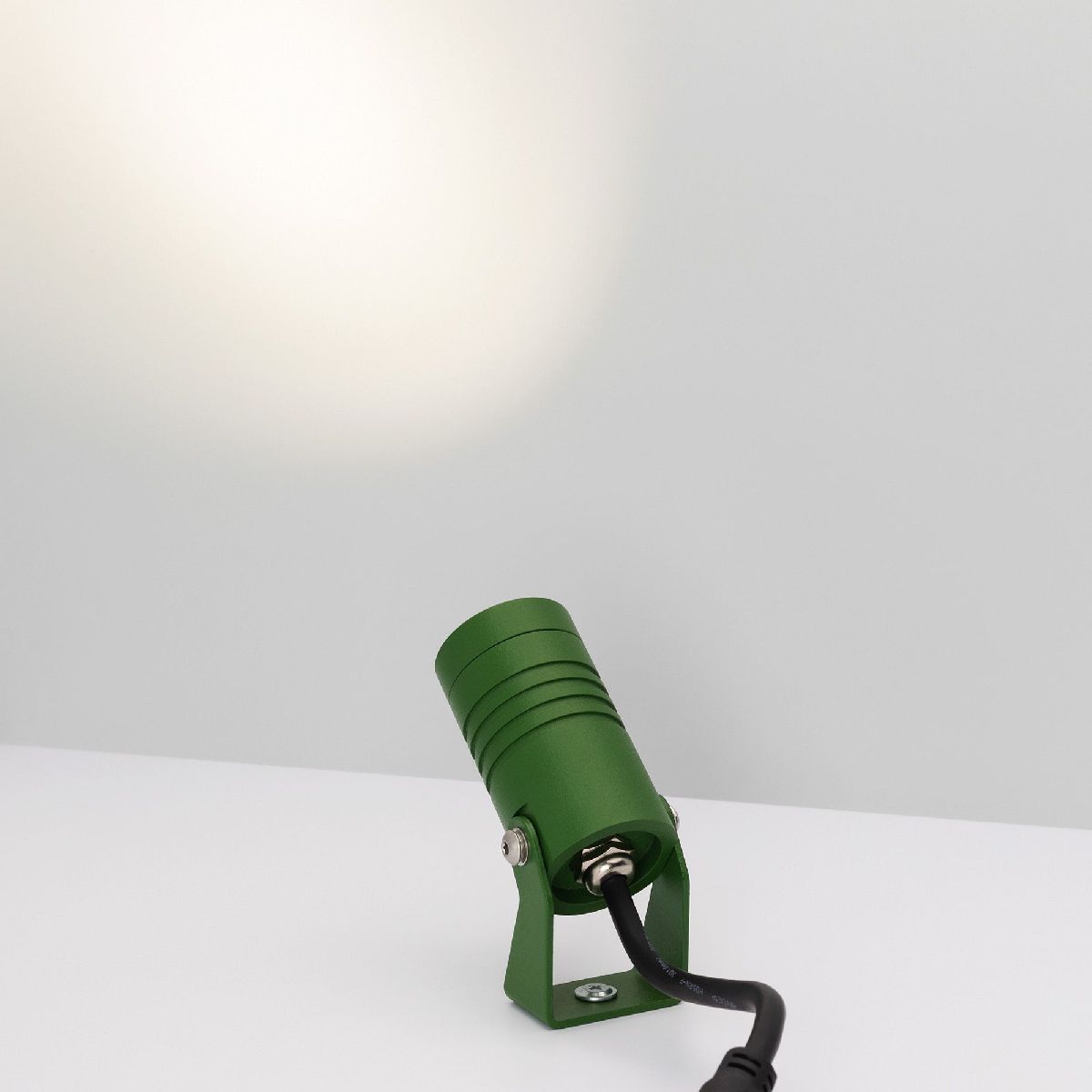 прожектор arlight alt-ray-r42-5w warm3000 (ral 6010, 25 deg, 230v) 042661