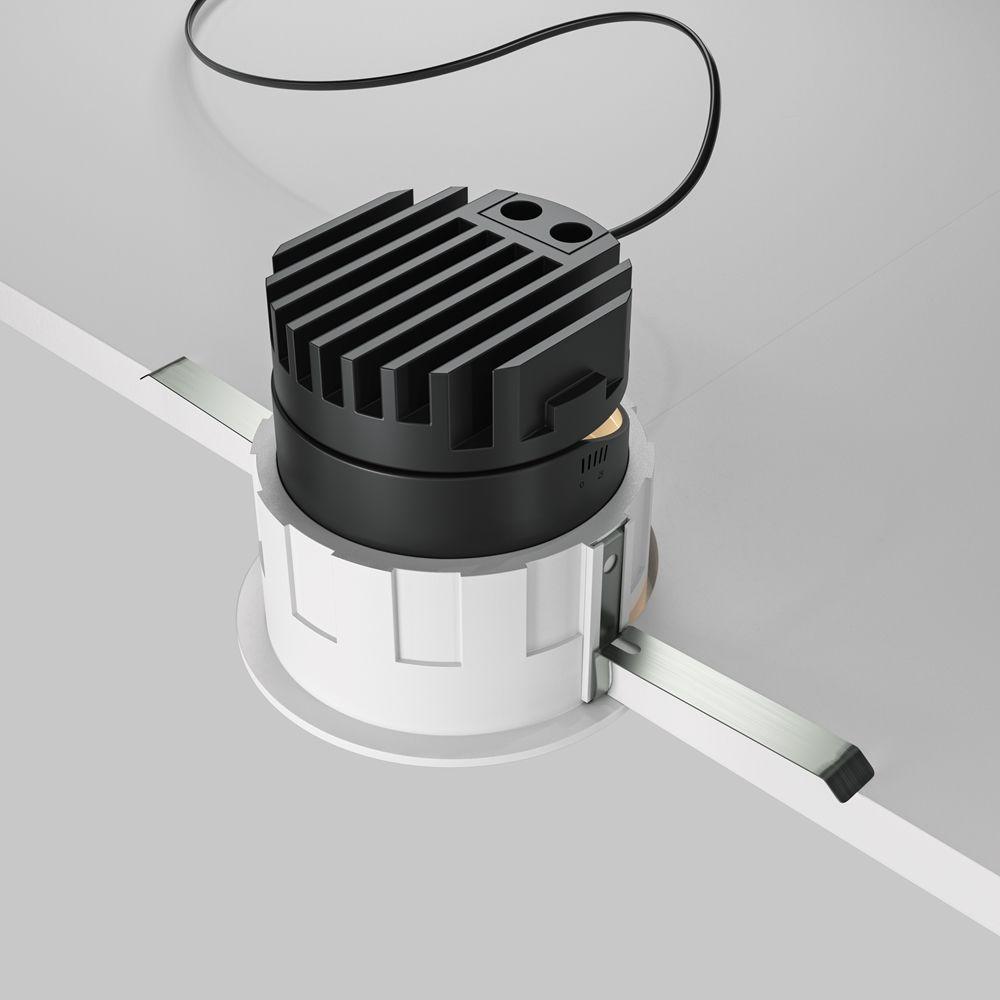 встраиваемый светодиодный светильник maytoni technical wise dl057-10w3k-w